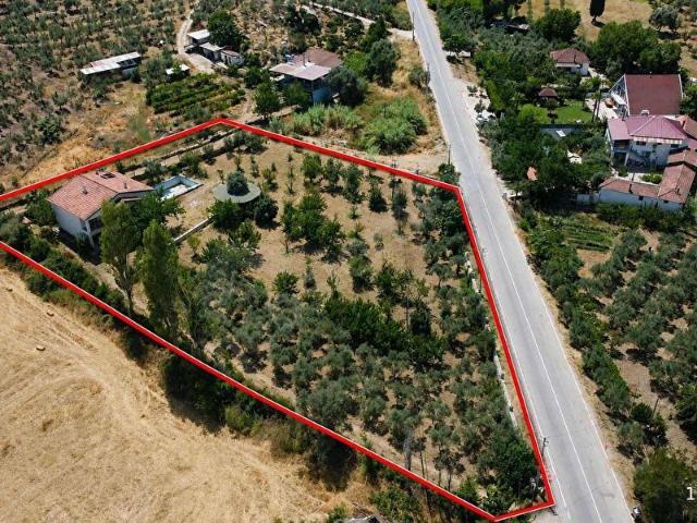ÇİMEN EMLAK'TAN SATILIK 4415m2 İÇERİSİNDE HAVUZLU DUBLEKS VİLLA