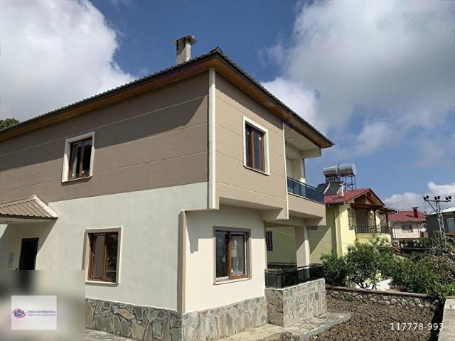 ÇİMENDEN AYVAGEDİĞİNDE DOĞAYLA BAŞBAŞA SATILIK LUX VİLLA