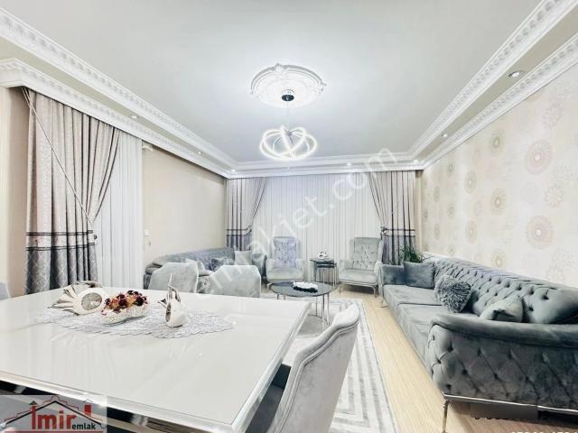İmir Emlak'tan Site İçerisinde Asansörlüyapılı G.cephe 3+1 Daire