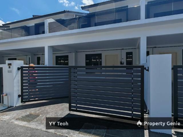 I Molek Residence Double Storey Terrace