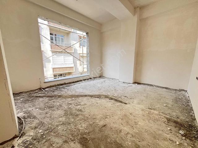 İmren Gayrimenkulden Fevzi Çakmak Mh. 2+1 70 M2 2.kat Sıfr Daire