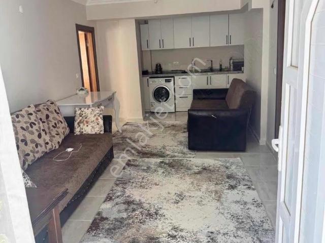 İmroz Emlak'tan Merkeze Yürüme Mesafesinde 1+1 Eşyalı İskanlı Ev