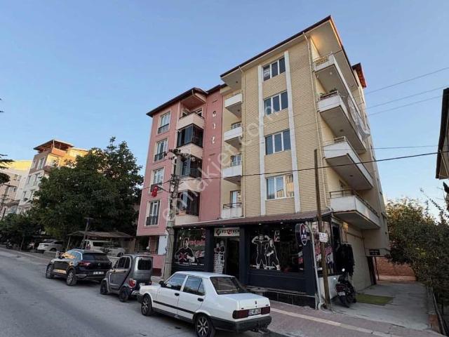İnal Emlak'tan Emek Mahallesinde Kiralık 3+1 Daire