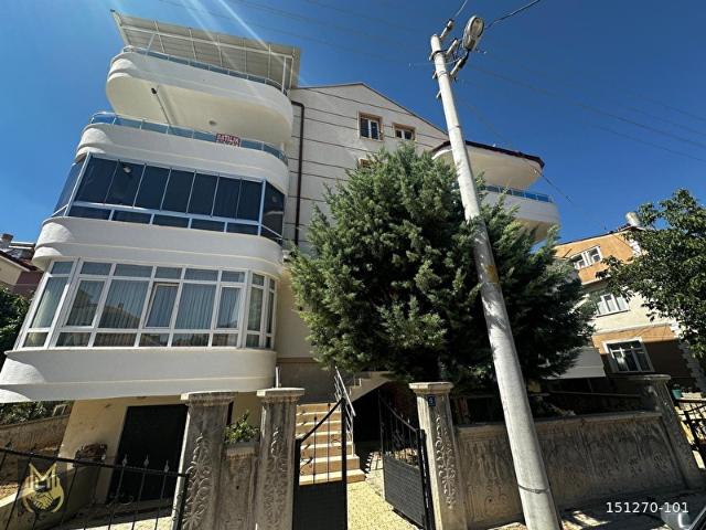 İNCE GAYRİMENKUL'DEN KARAMANOĞLU MEHMET BEY MAHALLESİNDE SATILIK DUBLEKS DAİRE