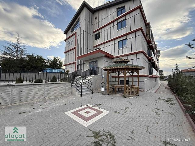 İNCEKTE JEWEL AVM YANI ÖN&GÜNEY CEPHE SİTE'DE ARAKAT ŞIK&LÜX 1+1