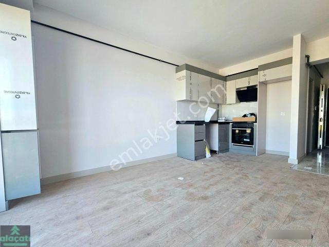 İncek Taşpınar' Da Yüksek Giriş, Balkon 1+1 Kiralık Daire