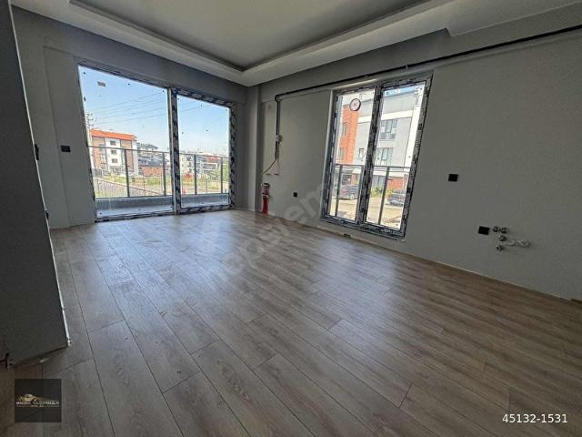 İNCEK TAŞPINAR EMLAKTAN SATILIK 1+1 LÜX DAİRE