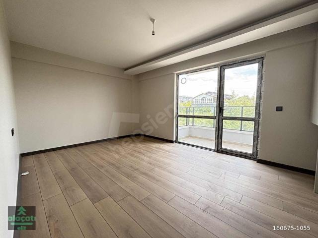 İNCEK TAŞPINAR'DA SATILIK ARAKAT DÜZ 2+1 DAİRE