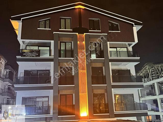 İncek 'te Bulvara Yakın 50 M2 1+1 Kiracılı Fırsat