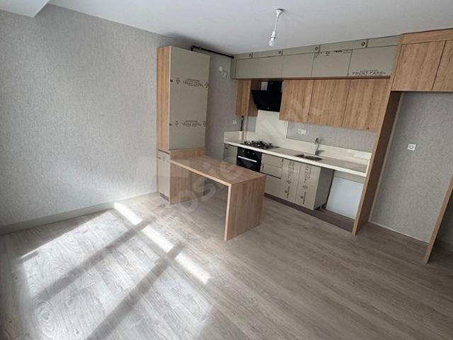 İNCESU CADDE ÜZERİ 2+1 SATILIK LÜKS DAİRE