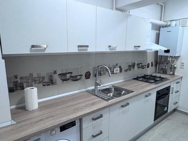 Închiriez apartament regie rezidence politechnica
