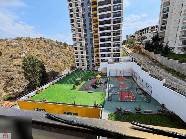 İnci Bulvar Başkent Sitesinde Satılık Ultra Lüx 4+1 Daire