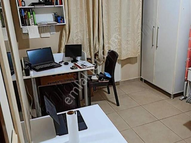 İnci Sitesinde Uyguna Satılık 1+1 Yeni Eşyalı Daire
