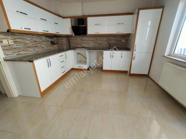 İncilipınar Mahallesi Ulus Caddesi Yanı 150m 3+1 Kiralık Daire