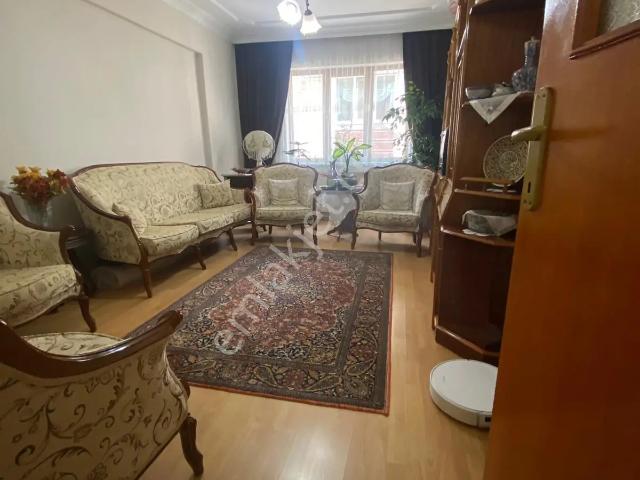 İncirli Mahallesi'nde 2+1 Merkezi Konumlu Satılık Daire