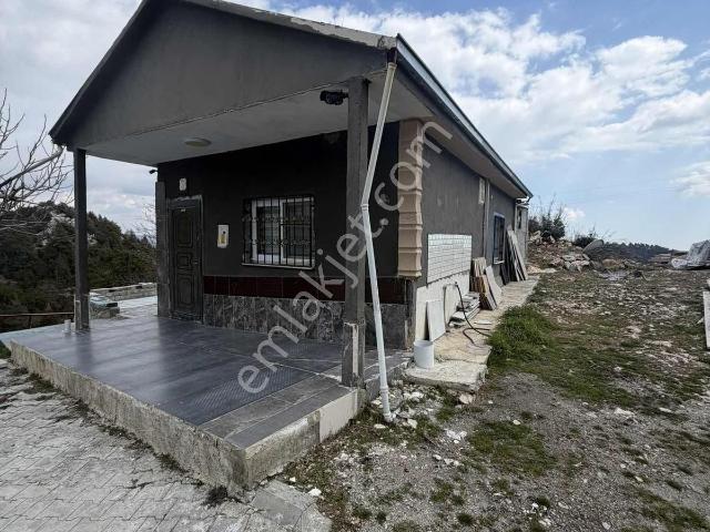 İndex Gayrimenkulden Demirışık Köyü 1366 M Arsa İçinde