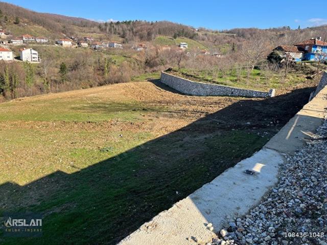 İNEGÖL MEZİTLER MAHALLESİNDE SATILIK TOPLAM 7760 M ÜÇ ARSA