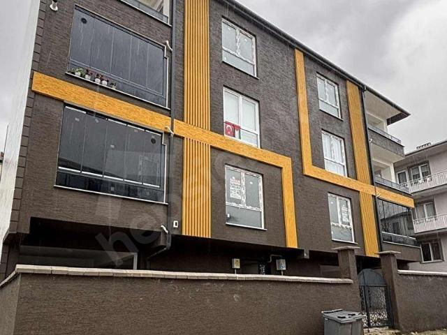 İNEGÖL AKHİSAR MAHALLESİ 140M GENİŞ VE KULLANIŞLI DAİRE