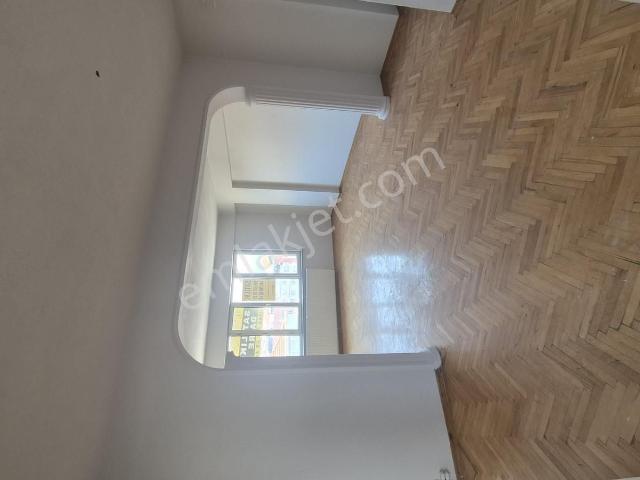 İnegöl Çarşı Merkezde Satılık Uygun Fiyatlı 2+1 Daire
