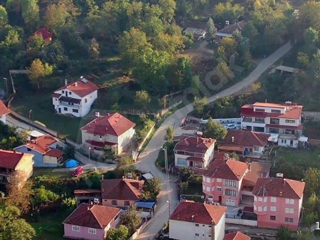 İnegöl Hayriye'de 6.881 m Resmi Yola Yakın Yatırımlık Fırsat Tarla