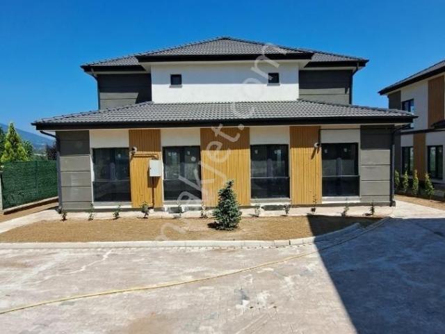 İnegöl Hocaköy De Satılık Lüks Villa