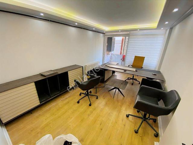 İnönü Caddesının En Prestijli Yerinde Eşyalı Kiralık Ofis