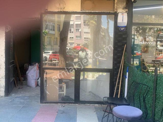 İnönü Caddesi'ne Yakın Kiralık Park Manzaralı Dükkan