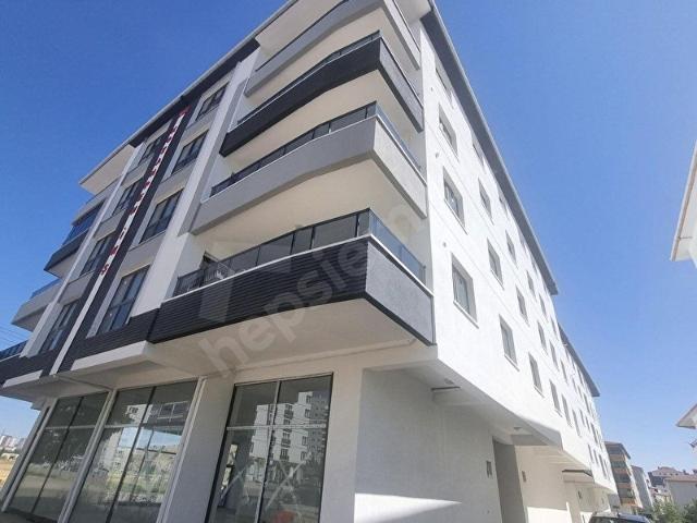 İNÖNÜ BULV. CEPELİ ARA KATTA 3+1 MERKEZİ LOKASYON SIFIR DAİRE