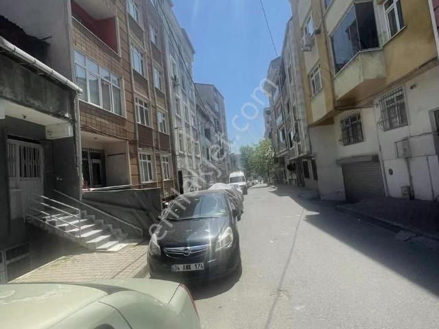 İnönü Mahallesi'nde Bahçe Kat 3 + 1 2kat Hisseli Satılık Daire