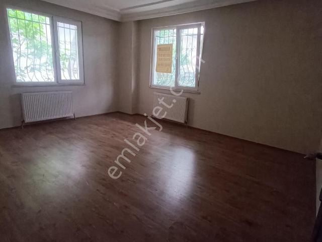 İnönü Mahallesinde 4+1 Metroya Yakın Kiralık Ters Dublex