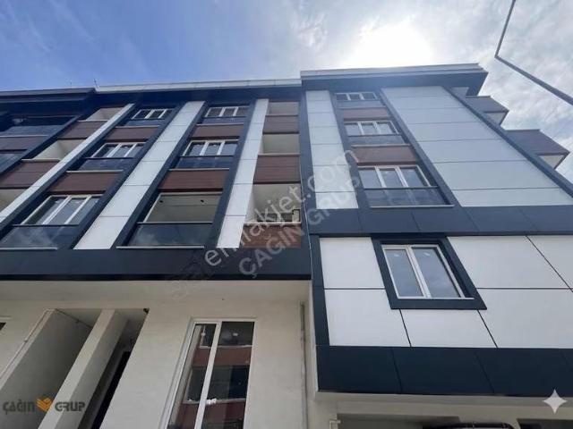 İnönü'de Emsallerinden Uygun 1+1 Son Kat Daire!