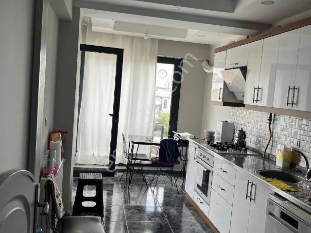 İnönü'de Kiralık 2+1 Arakat D.gazlı Daire Asansörlü Bina