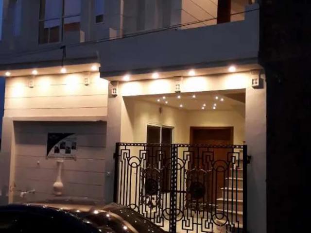 I am selling my victoria style house Faisalabad ID 32106