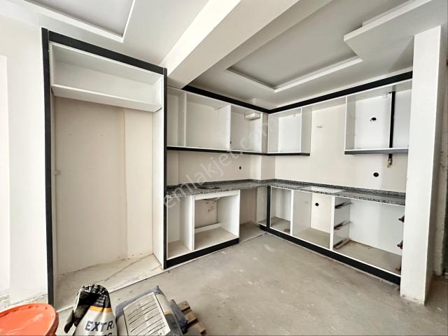 İbarahim Çelebi Mah 1+1 50m2 Satılık Sıfır Binada Arakat Daire Fırsatı