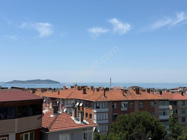 İdealtepe'de Metro Ve Koruya Yakın Deniz Manzaralı 3+1 Dubleks