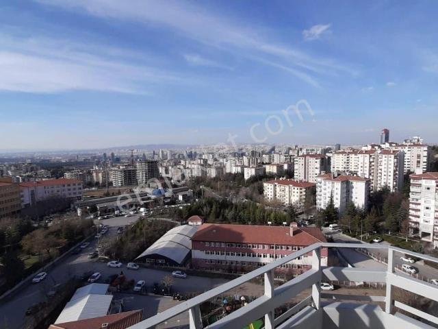 Çiğdem De Okullar Yakını Harika Manzaralı Bakımlı 3+1 Daire.