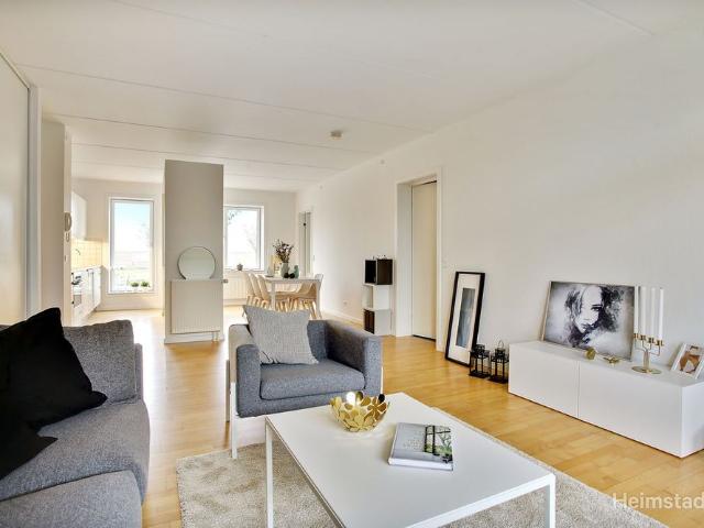 I denne 3 værelses lejlighed får du
