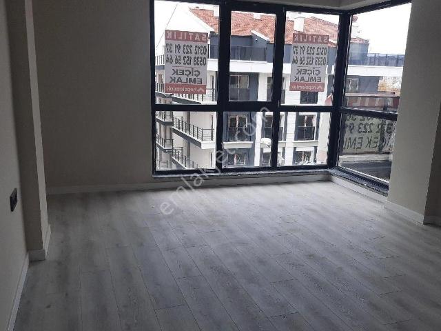Çiçek Emlak'tan Emek'te Sıfır Bina'da Satılık Dubleks Daire