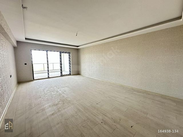 ÇİFT BLOKLU SİTEDE SIFIR 4+1 EN ÜST KAT 180 M2 MANZARALI DAİRE