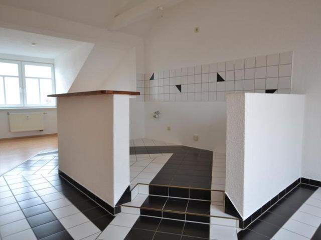 I Gemütliche 2 RW I Dachgeschoss I ruhige und grüne Wohnlage I Laminatboden I Duschbad I