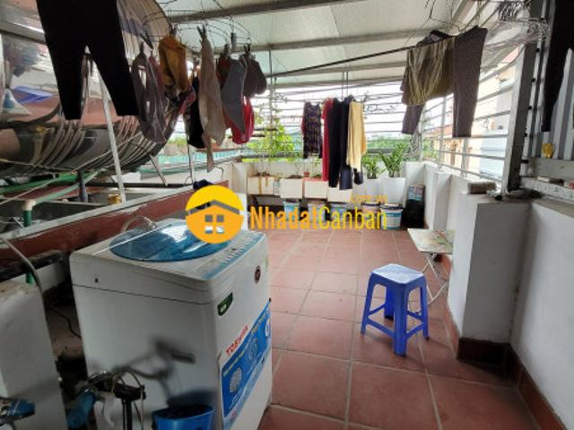Ối giời ơi bán nhà nguyễn văn linh 30m ra phố, lô góc, 3 thoáng, nhà dân xây, bay nhanh