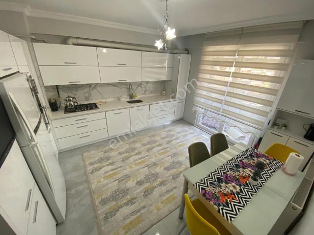 Iıı Huzur Emlak Iıı Kaçırılmayacak Fırsat! Yeni Tadilatlı 3+1 Arakat Daire!