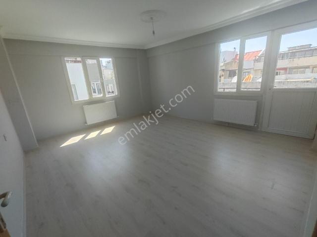 İçi Yenilenen,ayrı Mutfaklı Doğalgazlı 2+1 Kiralık Daire