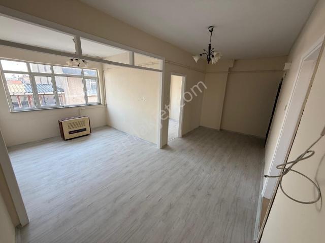 Işık Emlak'tan Kiralık 2+1 Daire