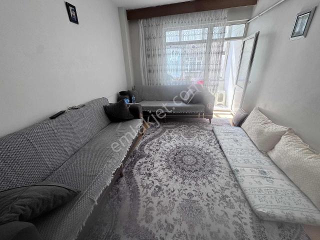 Işık Tan Nene Hatunda Acil Satılık 2+1 Daire
