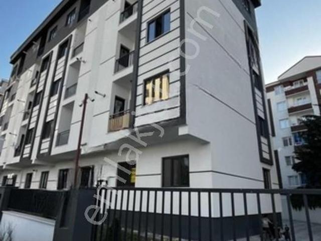 İki Nişanda Eşyalı 1+1 Daire