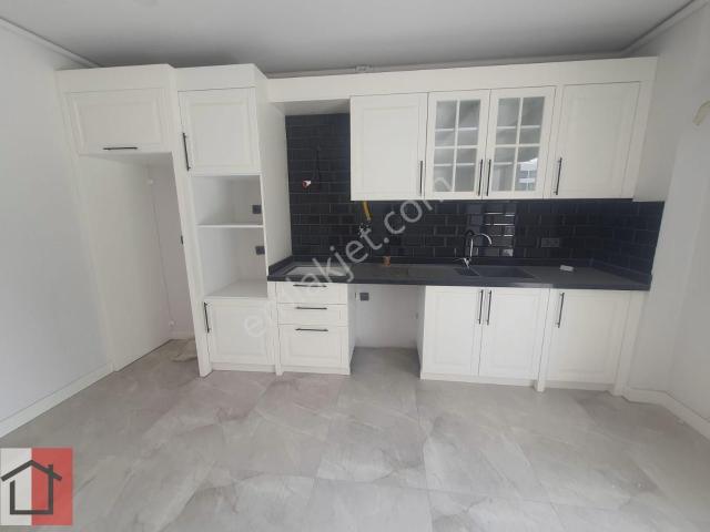 İkiçeşmelik Havuzlu Sitede 3+1 Daıre
