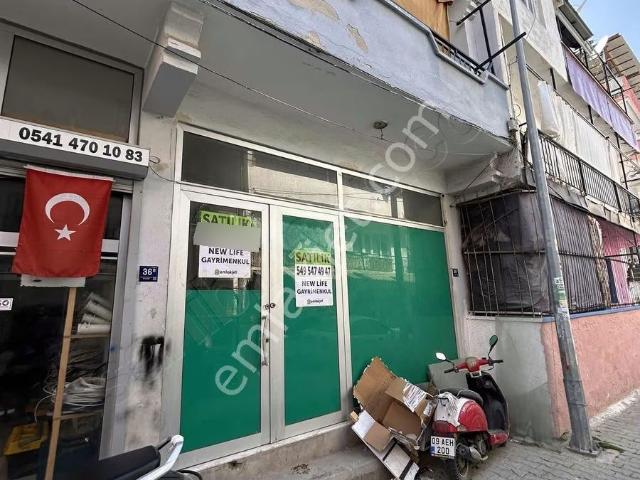 İkiçeşmelikte Dükkan
