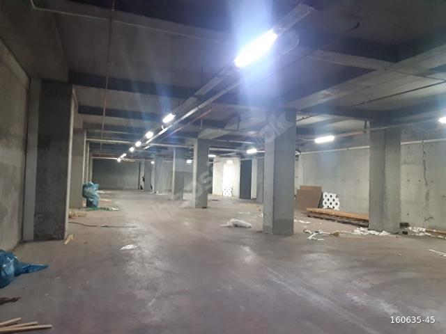 İKİTELLİDE 2800 M2 TOPRAĞA BASAR h:4,5 m, TIR İÇİNE GİRER İŞYERİ