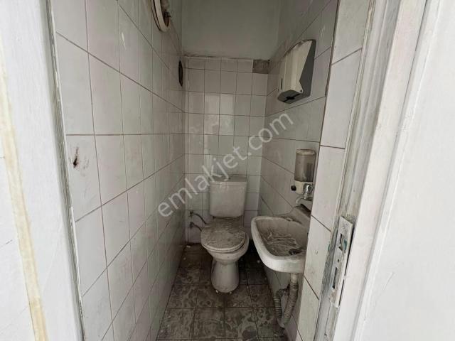 İkitelli'de Kiralık 70m² Dükkan Cadde Üstü Fırsat!
